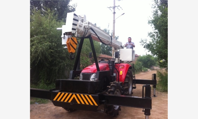 拖拉機(jī)吊車 拖拉機(jī)小吊車