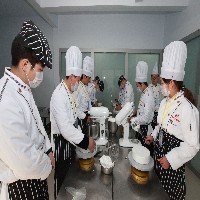 郑州蛋糕培训|生日蛋糕培训学校|河南蛋糕培训|蛋糕培训学校排