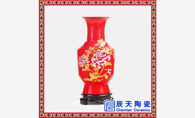 陶瓷摆饰花瓶 中国红陶瓷摆饰花瓶
