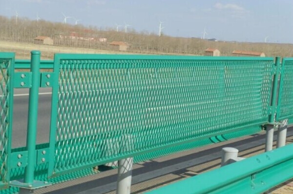 钢板防眩护栏网