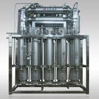 LDS系列多效蒸馏水机