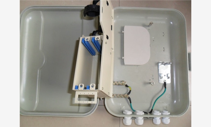 二槽道SMC光纤分路箱图1