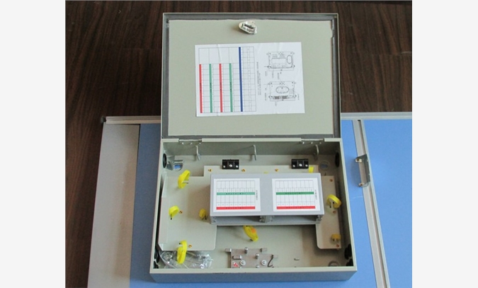 二槽道SMC光缆分纤盒图1