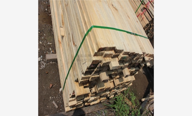 辐射松木方生产加工