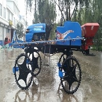 水稻自走式喷药机厂家——凯博、山东优质水田运苗机械