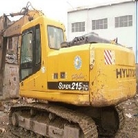 陕西汉中现代R215-7C挖掘机工作时没力，速度慢