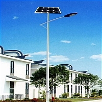 太阳能路灯照明灯具图1