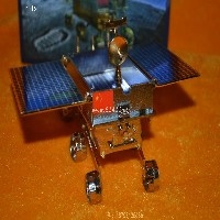 玉兔号月球车探测器模型