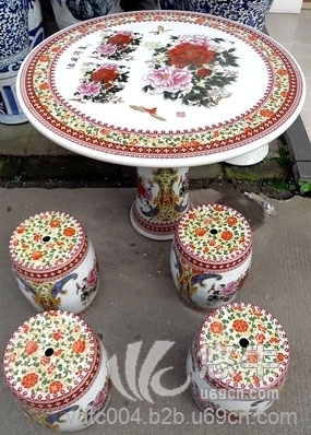 陶瓷桌凳图1