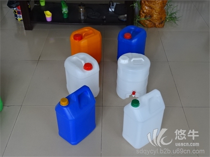 供应10公斤塑料桶厂家直销