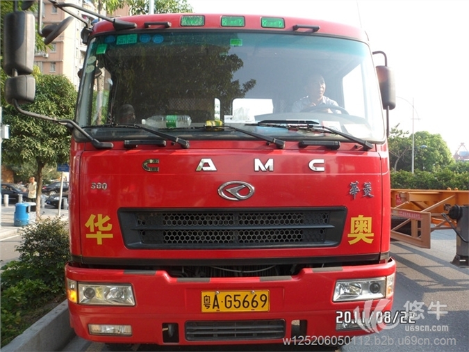 赤湾港拖车