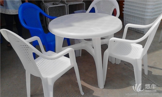 塑料桌椅图1