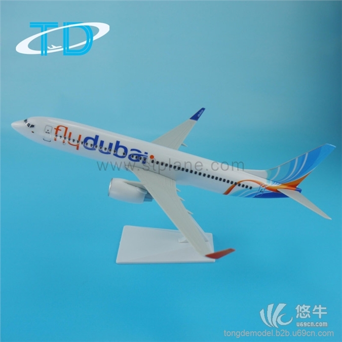 迪拜航空B737-800客机塑料